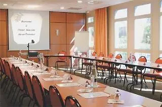 Escale Oceania Hotel