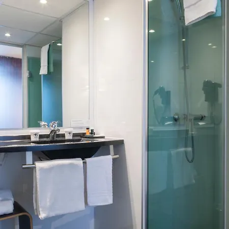 Escale Oceania Hotel 3*